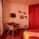 Casa Aldrovandi Tatil Evi