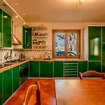 Casa Aldrovandi Tatil Evi *